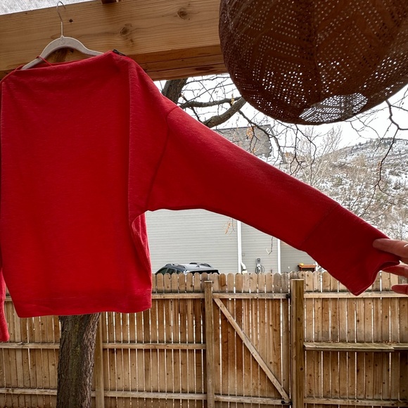 We The Free Washed Red Boatneck Dolman Sleeve Nikala Sweatshirt medium - Picture 8 of 16